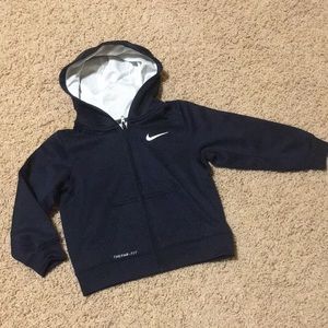 Nike therma fit hooded sweater